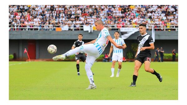 El polémico penal que Juan Gabriel Benítez le dio a Olimpia