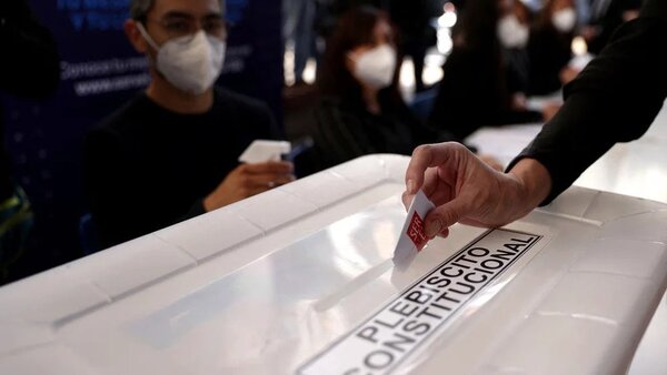 Chile rechaza propuesta de nueva Constitución
