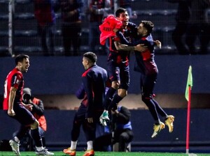 Cerro Porteño festejó en barrio Obrero - APF