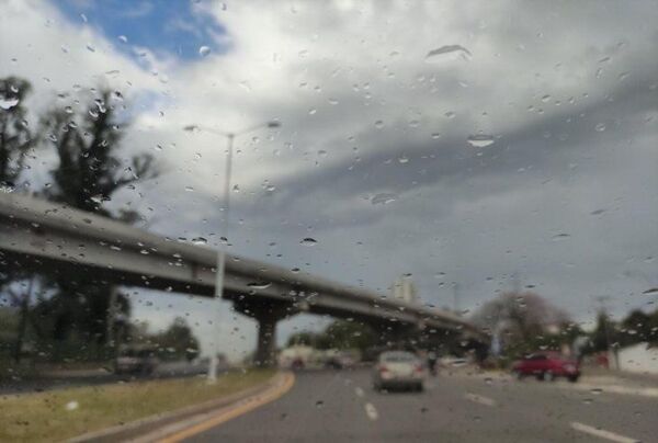 Clima frío a fresco y con lluvias dispersas para este lunes - Radio Imperio