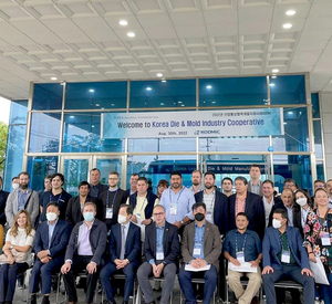 Delegación paraguaya visita fábricas de automóviles eléctricos en Corea del Sur - La Clave