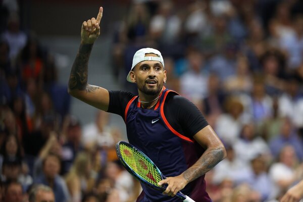 Con show incluido, Kyrgios saca del US Open a Medvedev, el campeón defensor
