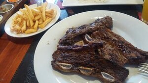 Terminó la cena con San Pedro: Compartía asado con su familia y se atragantó