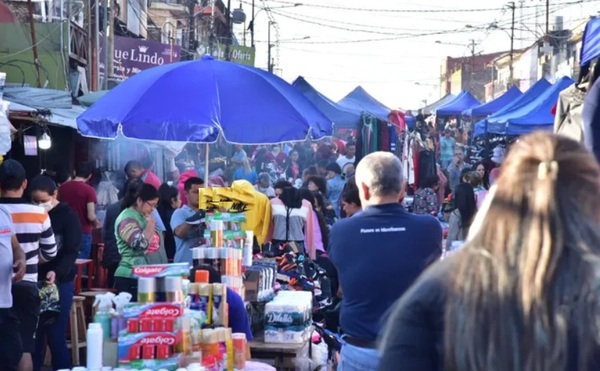 Organizan manifestación contra director de Mercado 4: Lo acusan de 'vendehumo' y 'apretar' a comerciantes