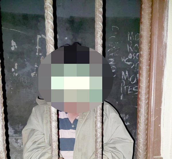 Drogadicto amenazó con liquidar a su mamá ha upéi tajeó a volái al atacarlo con vidrio - La Clave
