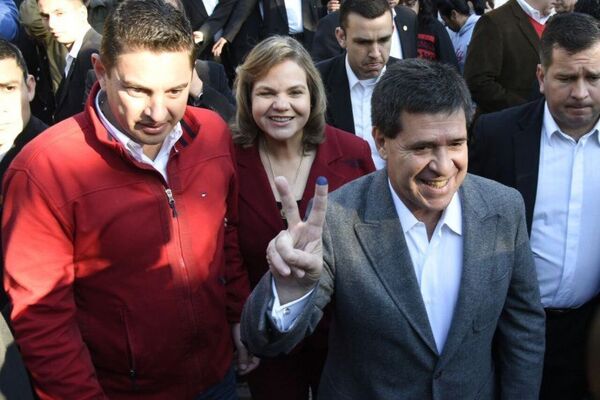 Cartes otra vez le dice NO a la Comisión que investiga lavado