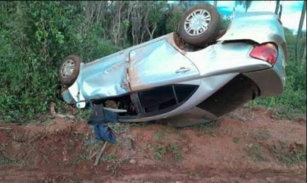 Crónica / Rápido y furioso "made in Paraguay": robaron vehículo, volcaron y huyeron a pie