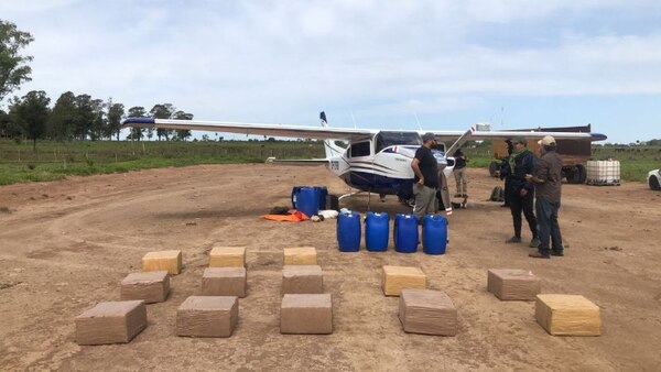 Diario HOY | Cae narcoavioneta con cerca de 400 kilos de cocaína en Misiones
