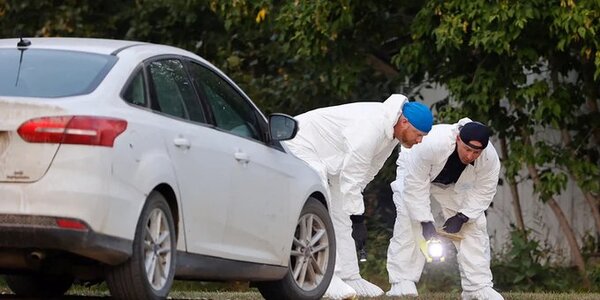 La policia canadiense busca a dos sospechosos de la masacre de Saskatchewan