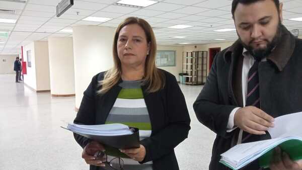Ocholasky amenaza con pedir juicio político para el ministro Alberto Martínez Simón quien ordenó su sumario - PDS RADIO