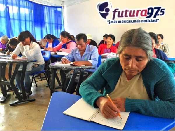 Darán homenaje a personas adultas que volvieron a estudiar