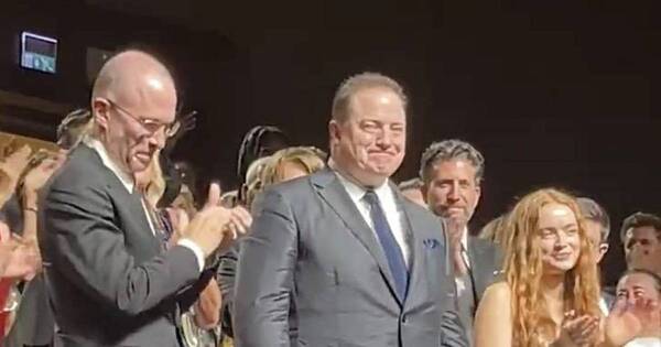 La Nación / La emocionante reacción de Brendan Fraser tras su regreso al cine