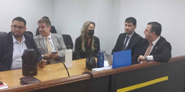Piden G. 592 millones y una compensación de US$ 500 mil a Natalia Zuccolillo - ADN Digital