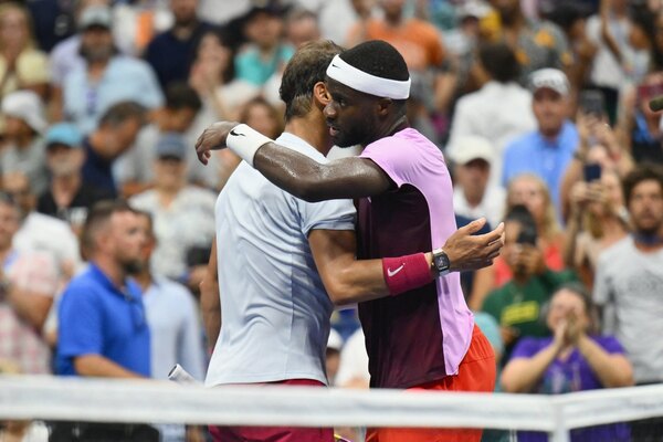 El estadounidense Frances Tiafoe dio la sorpresa y eliminó a Rafael Nadal del US Open