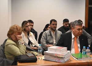 Gana la libertad de prensa: absuelven a periodista y directora de ABC - Nacionales - ABC Color