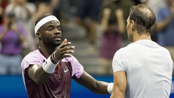 Tiafoe derrota a Nadal y avanza en el Abierto de EE.UU