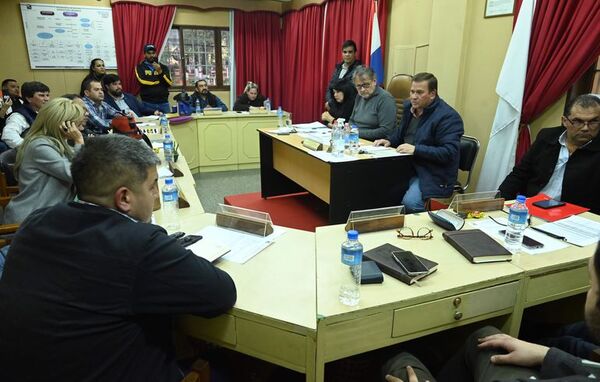 Lambaré: supuesta malversación de G. 39 millones en la Municipalidad - Nacionales - ABC Color