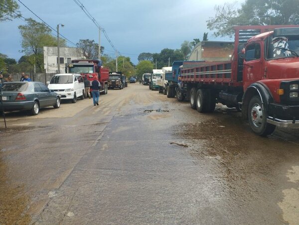 Reunión entre transportistas y autoridades quedó en cuarto intermedio - ADN Digital