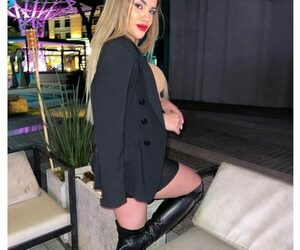 Policía detiene a modelo sospechosa de vender drogas