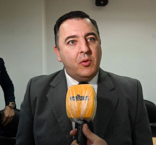Abogado destaca que sentencia favorable a la libertad de prensa es contundente - Nacionales - ABC Color