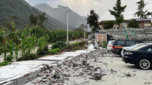 China reporta casi 50 personas muertas tras terremoto