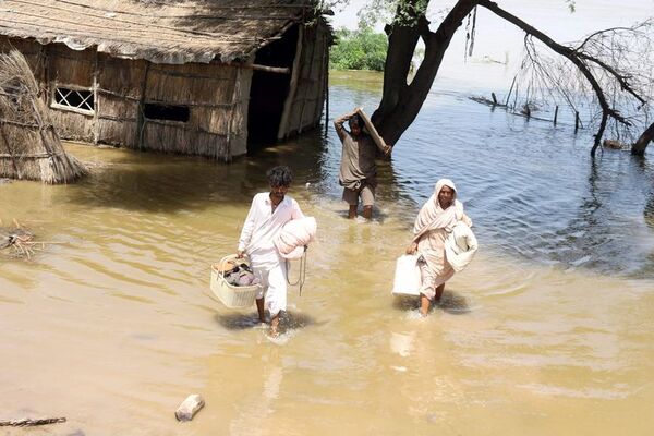 OMS avisa de posible aumento de brotes infecciosos en la anegada Pakistán - Mundo - ABC Color