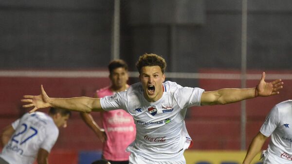 Torneo Clausura: El Tricolor aumenta ventaja