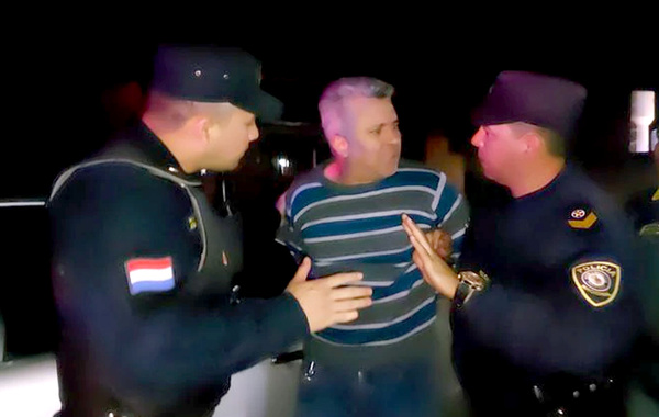 Dirigente político causó accidente y luego armó alboroto para no someterse al alcotest - La Clave