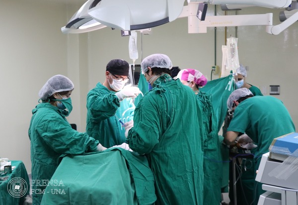 Diario HOY | Entran en funcionamiento nuevos quirófanos de Clínicas con más de 40 cirugías programadas