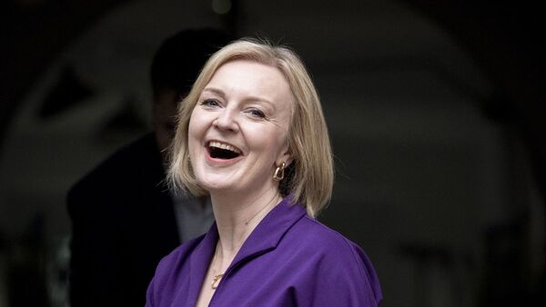 Liz Truss asume el cargo de primera ministra del Reino Unido