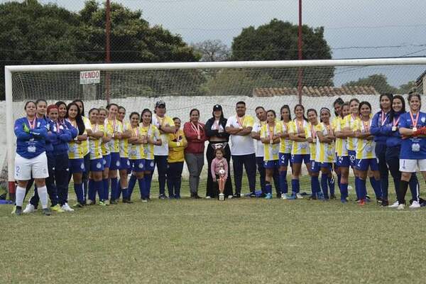 Fútbol femenino: 12 de Octubre es tricampeón - San Lorenzo Hoy