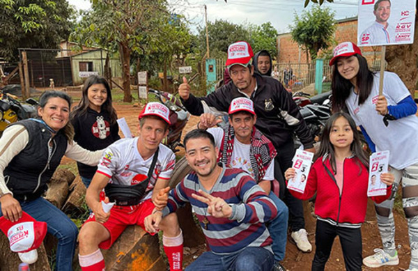 Kapeto Cano apoya la práctica deportiva en la población | DIARIO PRIMERA PLANA
