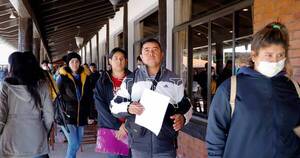 La Nación / Disponen más de 400 vacancias para profesionales de distintos rubros