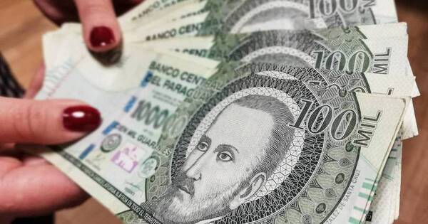 La Nación / Consumidores continúan sacando créditos pese a suba de tasas de interés