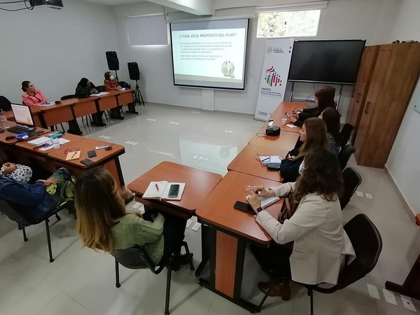 Diario HOY | Presentan plan nacional de capacitación para personal de Salud