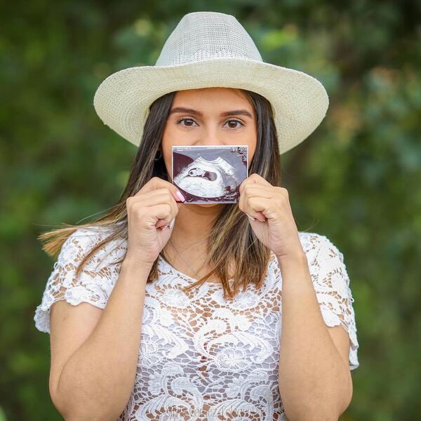 La periodista Kiara Aguilar anunció que está en la dulce espera - Gente - ABC Color