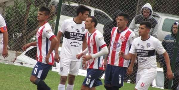 El golazo de tiro libre de Herminio Miranda en la Liga Itaugüeña