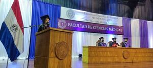Culpan al Cones de falencias observadas por mejor egresada de Medicina UNA - Nacionales - ABC Color