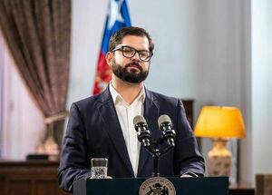 Boric se retracta del nombramiento de exlíder estudiantil tras las críticas - Mundo - ABC Color