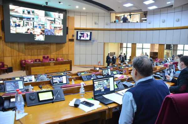 Aprueban proyecto que impide que ex funcionarios públicos puedan trabajar en el sector privado - ADN Digital