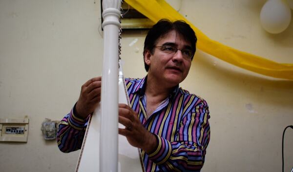 Diario HOY | Arpista Martín Portillo presentará tercer disco con concierto en el Ignacio A. Pane