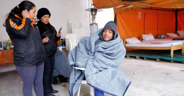 La Nación / Albergue de la SEN se despide en última noche con un clima menor a 10 °C