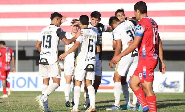 Crónica / Copa Paraguay: Tacuary, el primer cuartofinalista del torneo