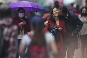 Ecuador retira uso obligatorio de mascarilla tras caída sostenida de covid-19 - Mundo - ABC Color