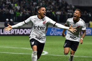 Diario HOY | ¡Paranaense elimina al bicampeón Palmeiras y avanza a la final de la Libertadores!
