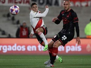 Boca y River preparan el Clásico felices por el empate de Atlético Tucumán - Fútbol - ABC Color
