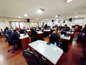 Pedidos de informes a gobernador “duermen” en comisiones manejadas por concejales secuaces - La Clave