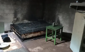 Mujer quemó la casa porque su pareja no le pidió "permiso" para salir - Noticiero Paraguay