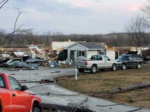 Gran tornado deja seis muertos en Iowa | 1000 Noticias