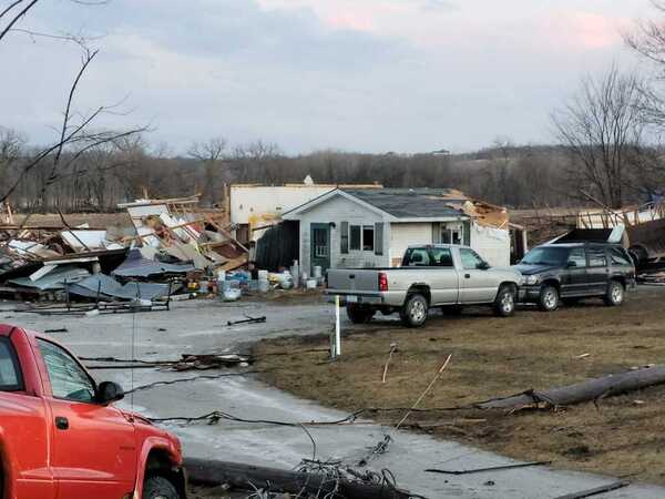 Gran tornado deja seis muertos en Iowa | 1000 Noticias